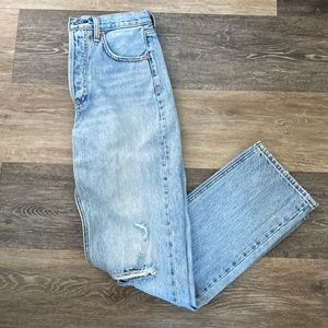ARITZIA. DENIM FOURM JEANS. Joni High Rise Loose.